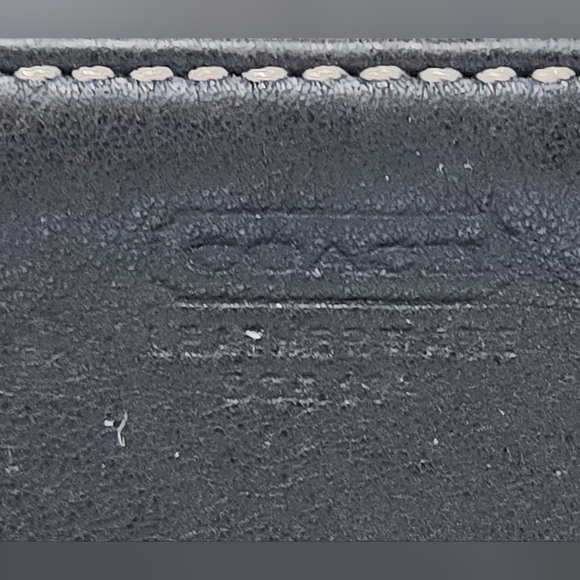 Y2k Coach Wristlet - Picture 4 of 7